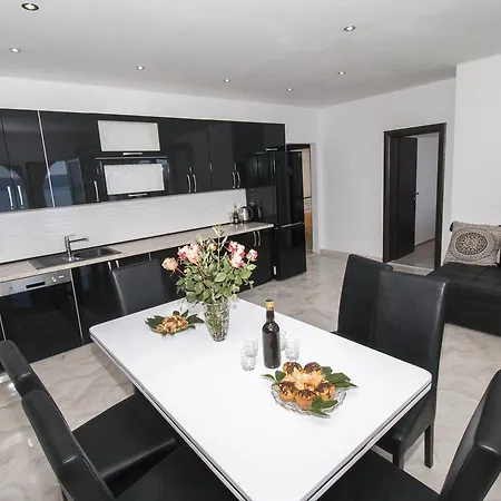 Apartman Horizont Апартаменты *