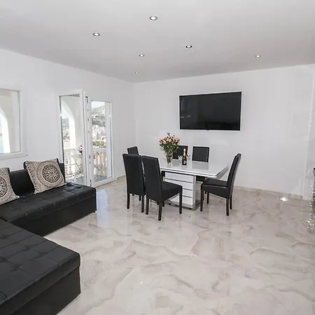 Apartman Horizont 아파트 *