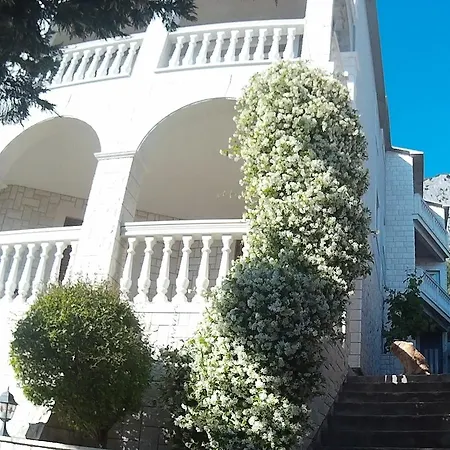 Apartman Horizont * Omis